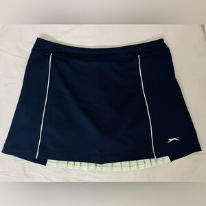 Slazenger Black Golf Skort with Light Green Accents(M)